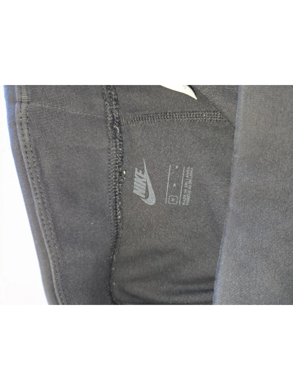 Nike Essential Leggings Women Medium Black Tight Fit High Rise CB1 0009